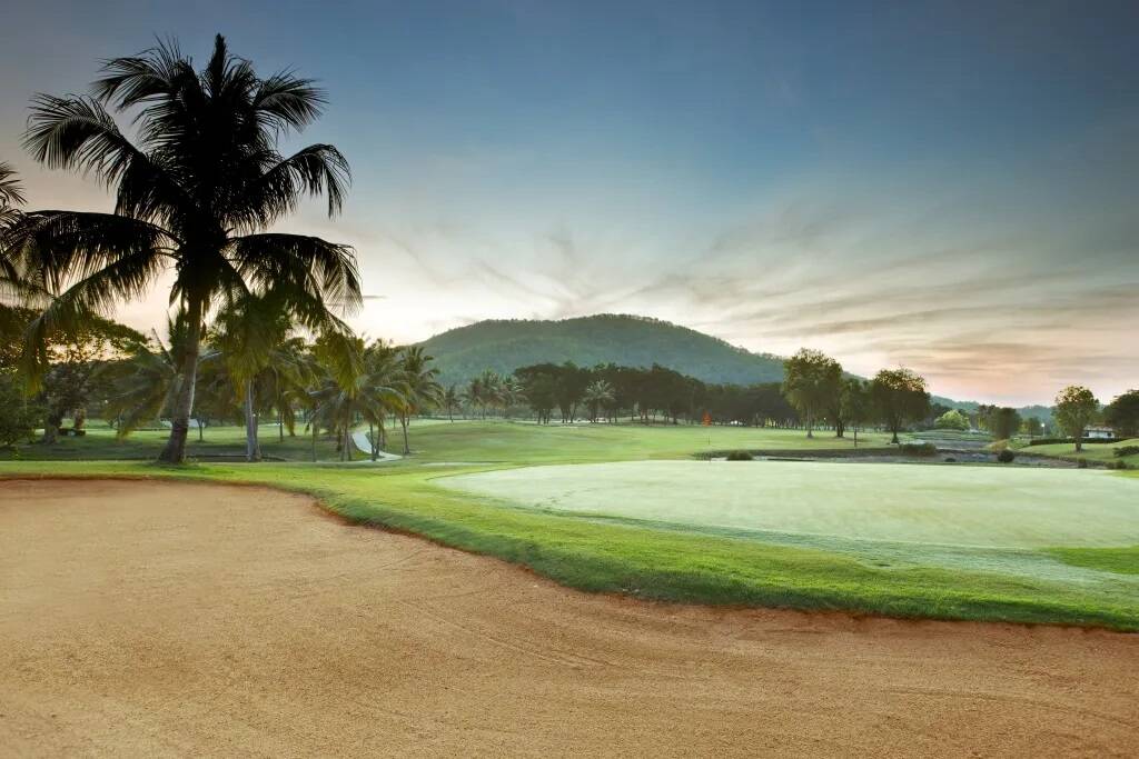 Golf course Palm Hills Golf Club 5358