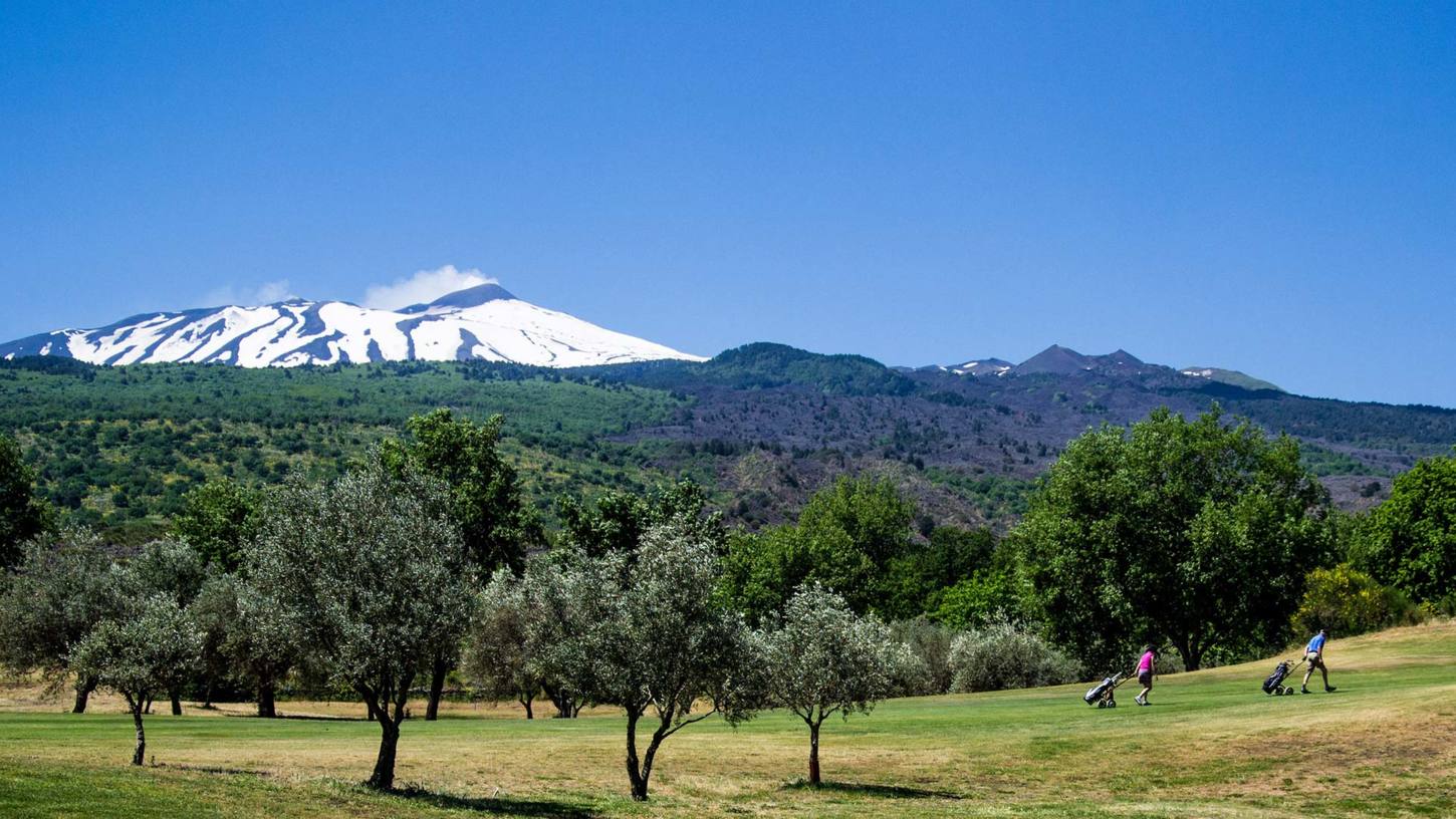 Golf course Il Sicilia’s Picciolo Etna Golf 4096