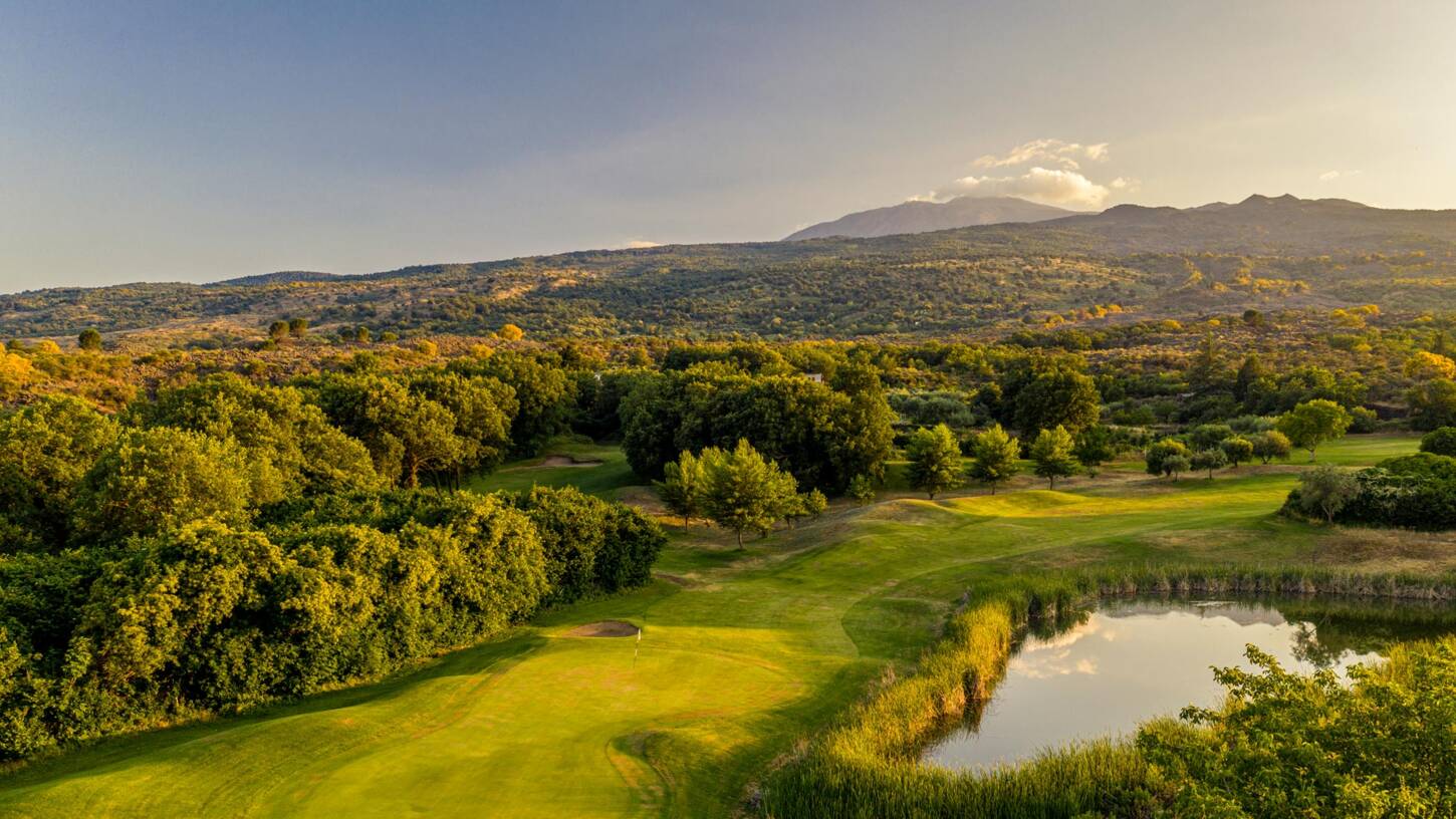 Golf course Il Sicilia’s Picciolo Etna Golf 4104