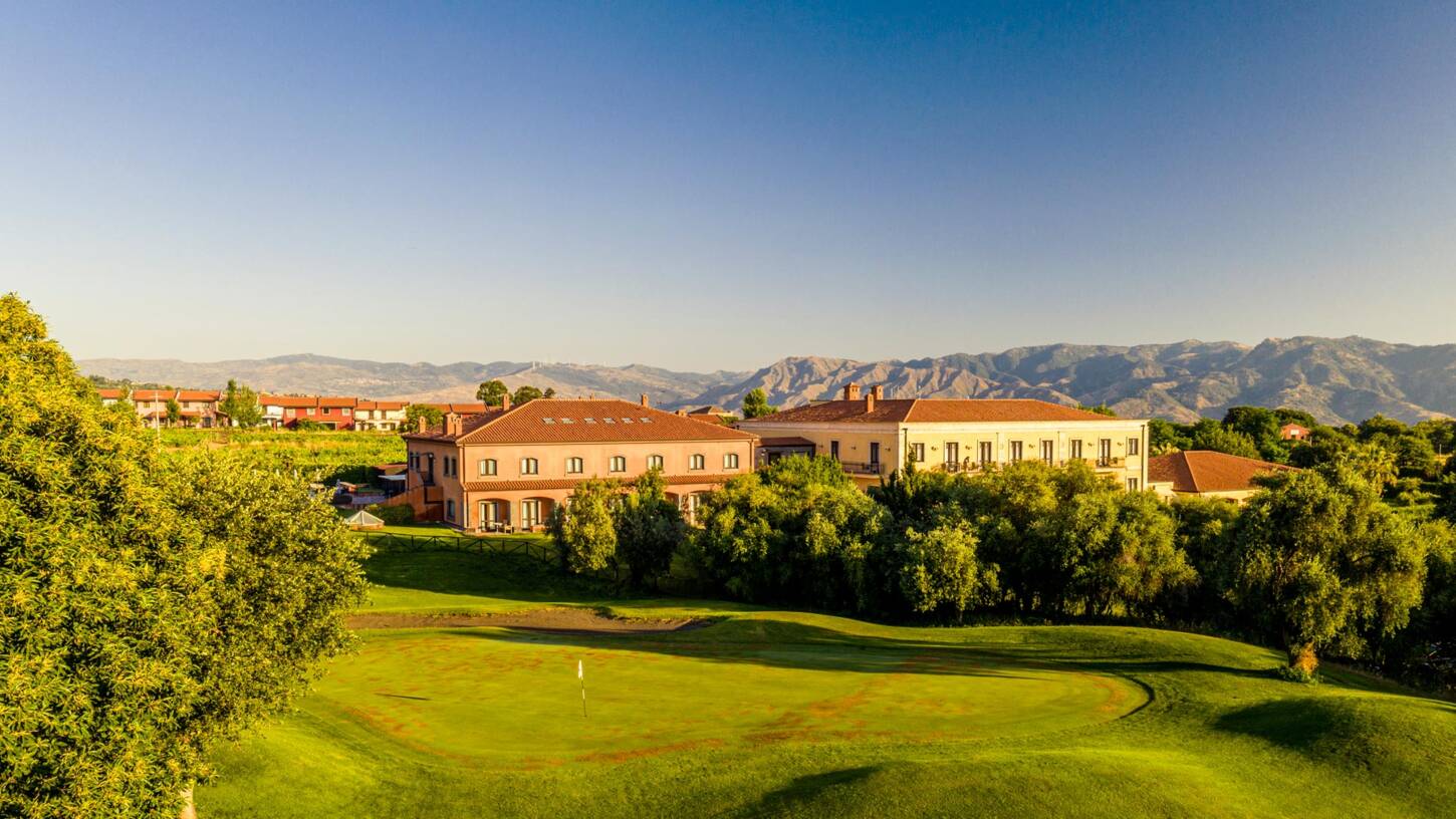 Golf course Il Sicilia’s Picciolo Etna Golf 4105