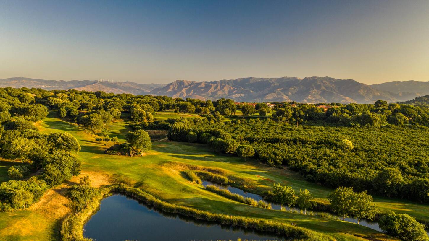 Golf course Il Sicilia’s Picciolo Etna Golf 4107