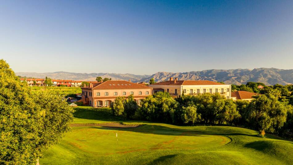 Golf course Il Sicilia’s Picciolo Etna Golf 4105