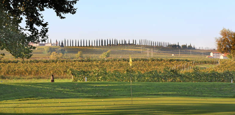 Golf course Golf Club Le Vigne Villafranca 2142