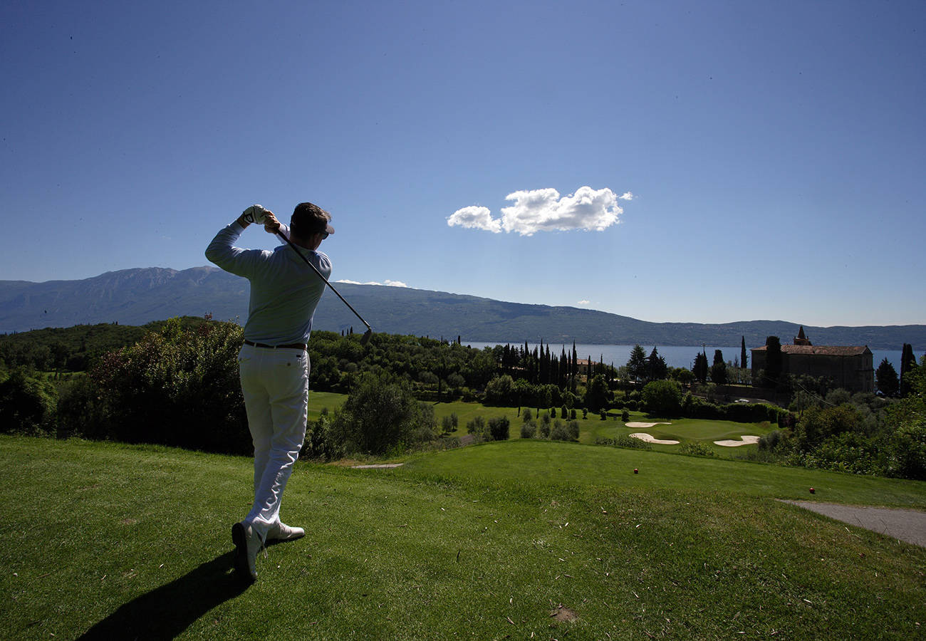 Golf course Bogliaco Golf  2230