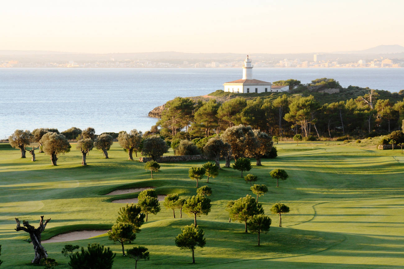 Golf course Club de Golf Alcanada 44