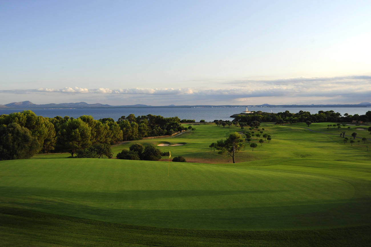 Golf course Club de Golf Alcanada 41