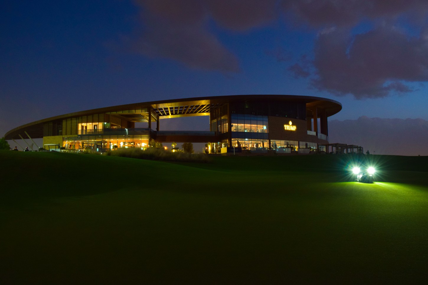 Golf course The Trump International Golf Club 5477