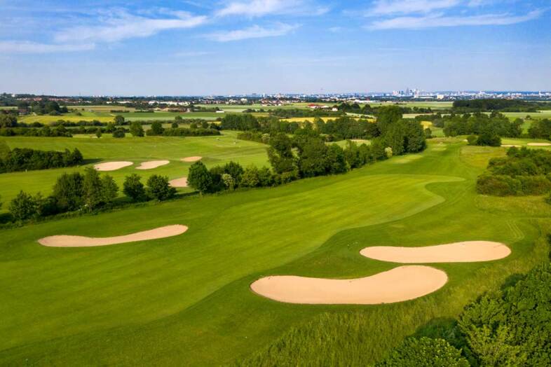 Golfplatz Golf Club Hof Hausen vor der Sonne 9527