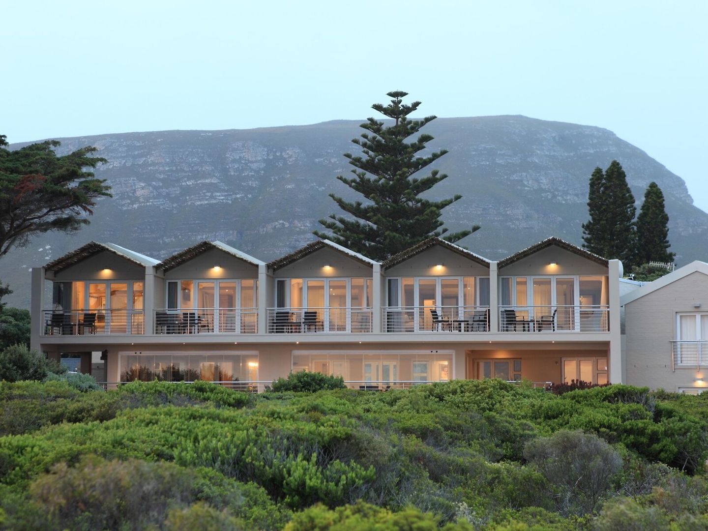 Hotel Abalone Guest Lodge 51592
